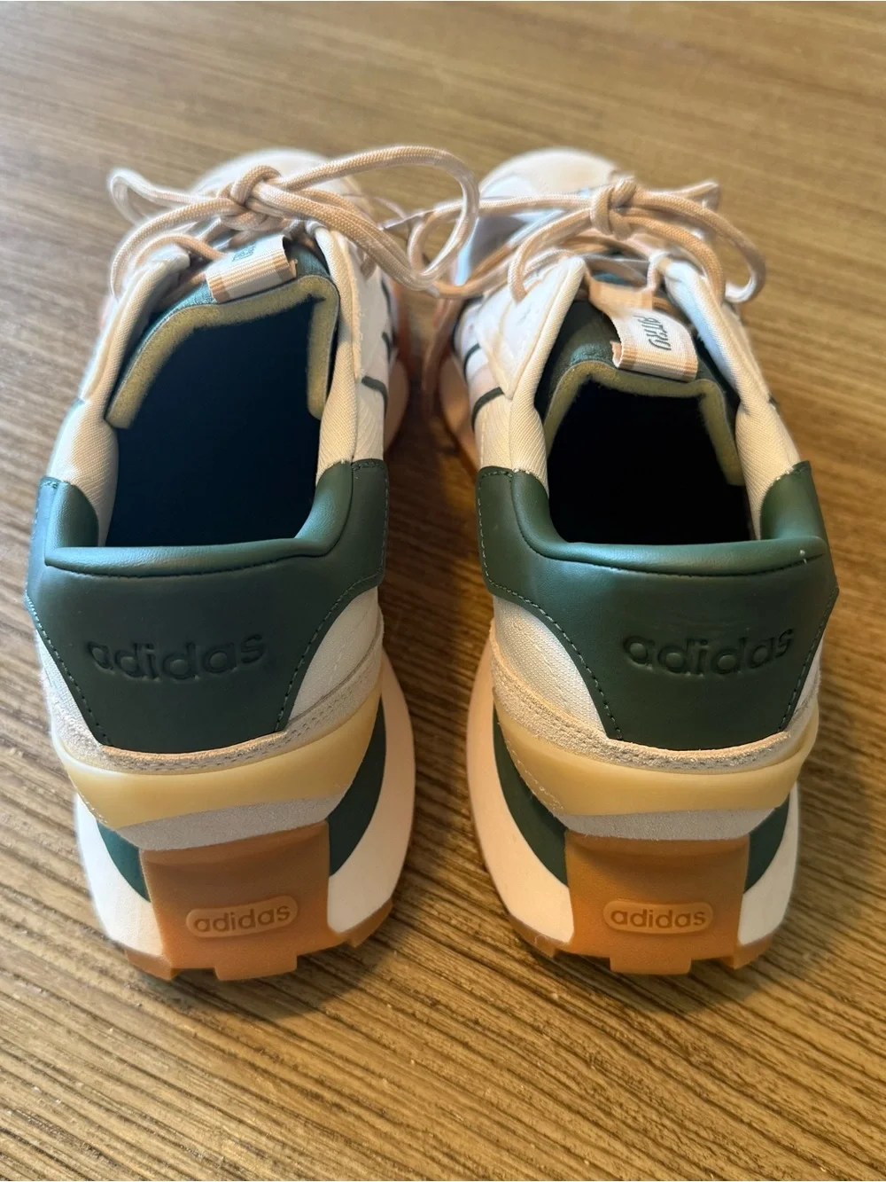 Adidas FUTRO MIXR Men’s/Women’s Low-Top Sneakers with Gum Sole